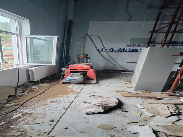 南宫地基基础下沉墙体裂缝加固注浆顶升施工